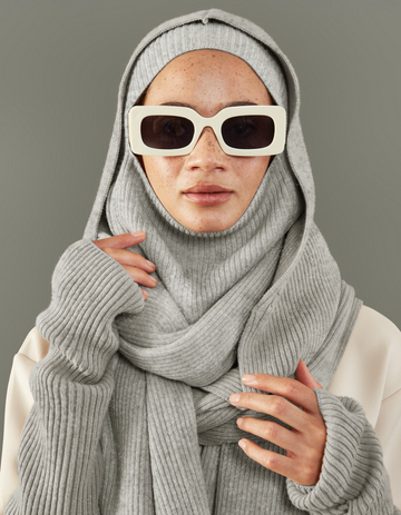 29 Chunky Winter Scarves to Cozy Up in This Winter