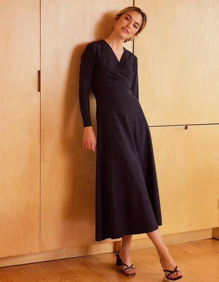 Picture of Destination Dress - Women's