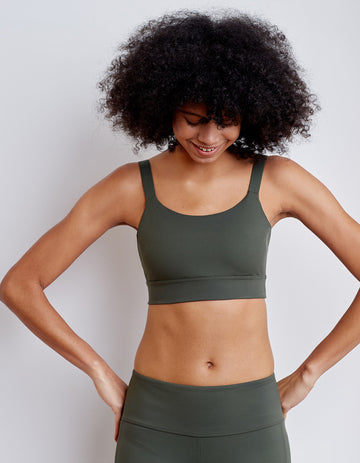 Lighten Up Wireless Sports Bra | ADAY