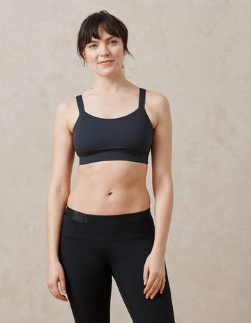 Lighten Up Wireless Sports Bra | ADAY